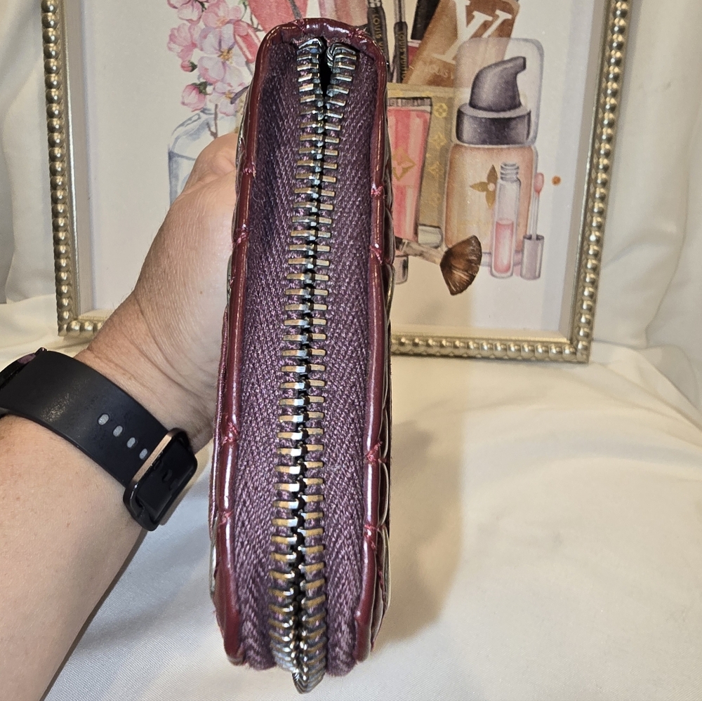 Dior Women's Burgundy Patent Leather Wallet Clutch - Picture 8 of 12